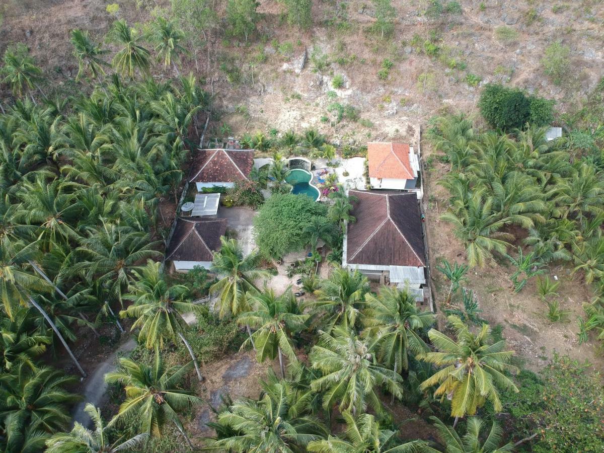 Tarzan Marriott On Penida Hotel Toyapakeh Exterior photo